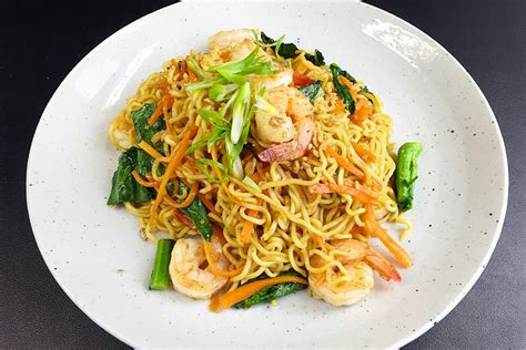 singapore noodles with prawns